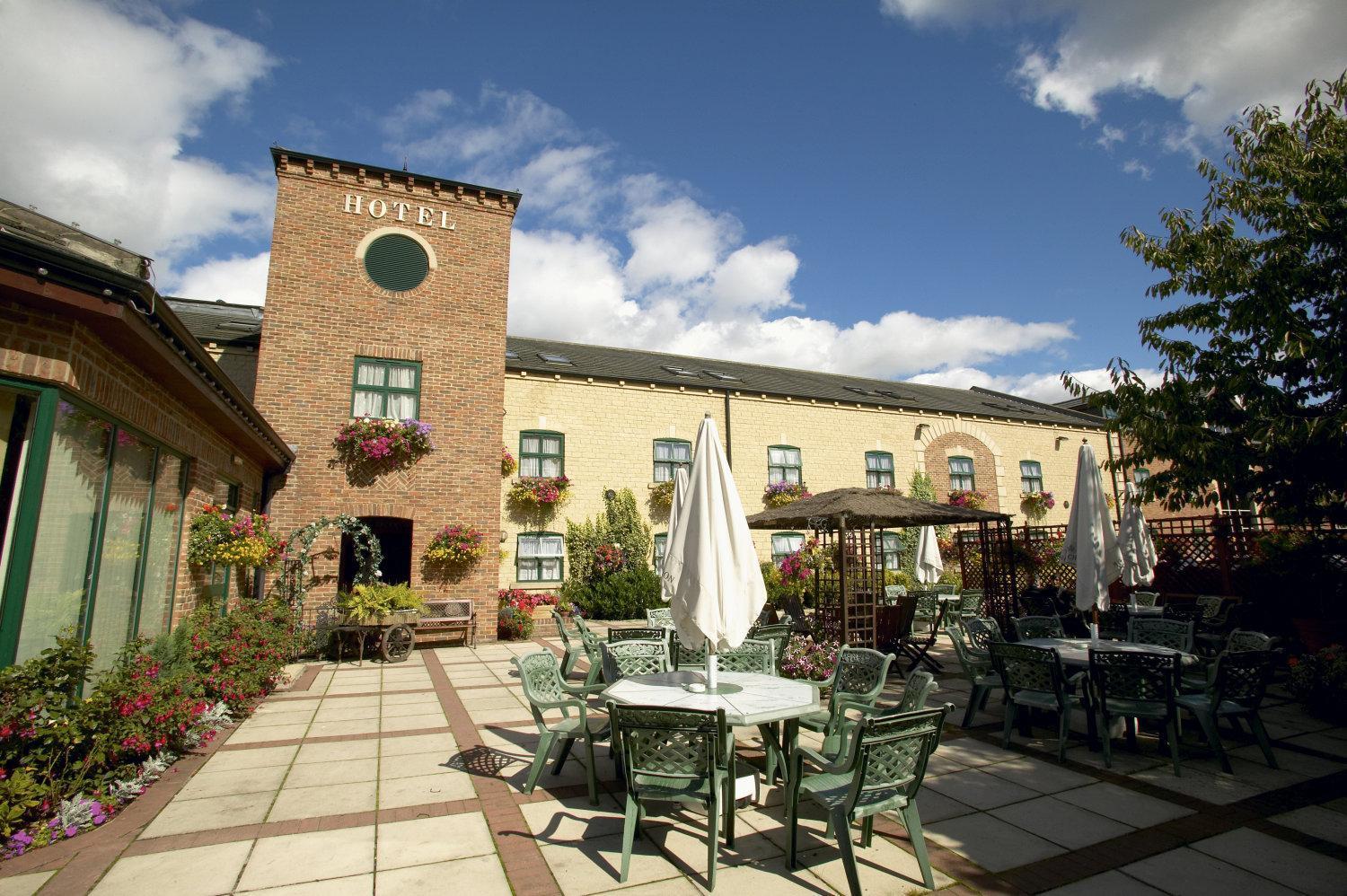 Corn Mill Lodge Hotel Leeds  Exterior foto